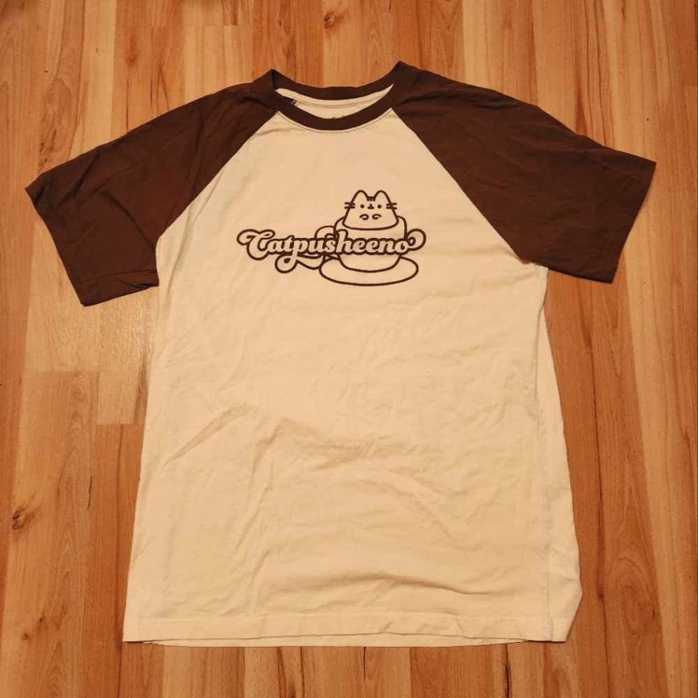 Sunmer 2022 Pusheen Box Exclusive Shirt